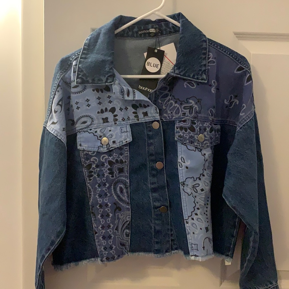 NWT boohoo Cropped Bandana Jean Jacket